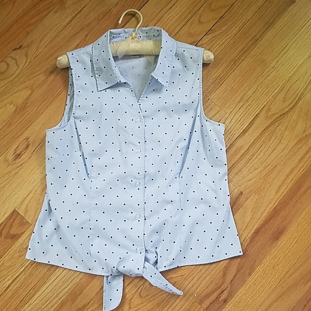 Sleevless top christopher banks